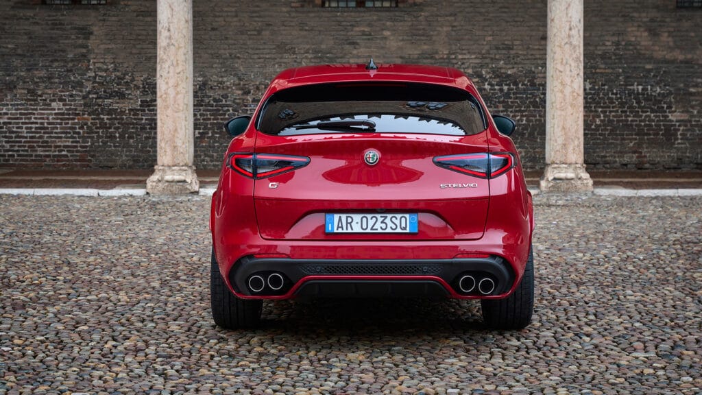 Alfa Romeo Stelvio Imacar officiële dealer