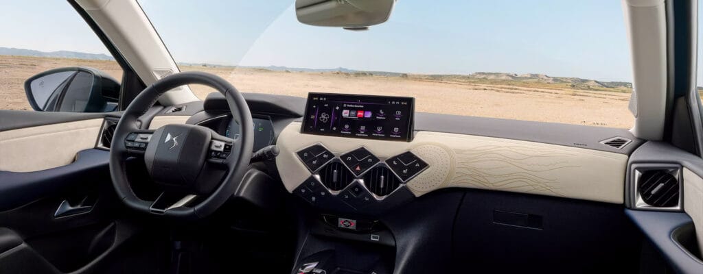 DS Automobiles collection Jules Verne DS3 DS4 DS7 DS8