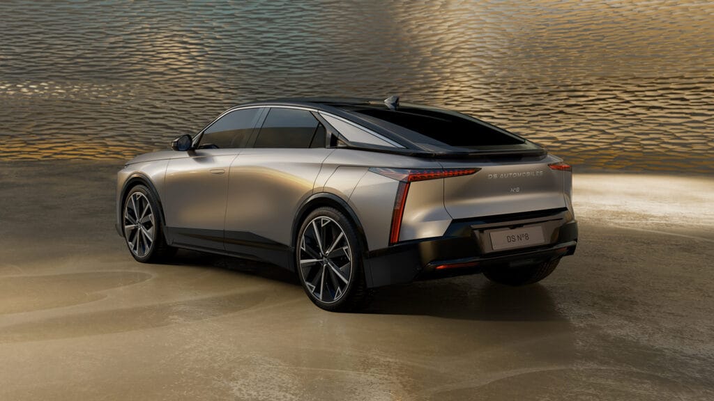 DS Automobiles DS 8 DS N°8