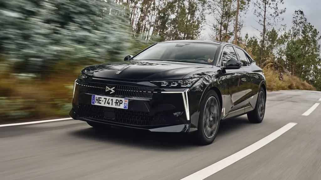 DS Automobiles DS 4 DS N°4
