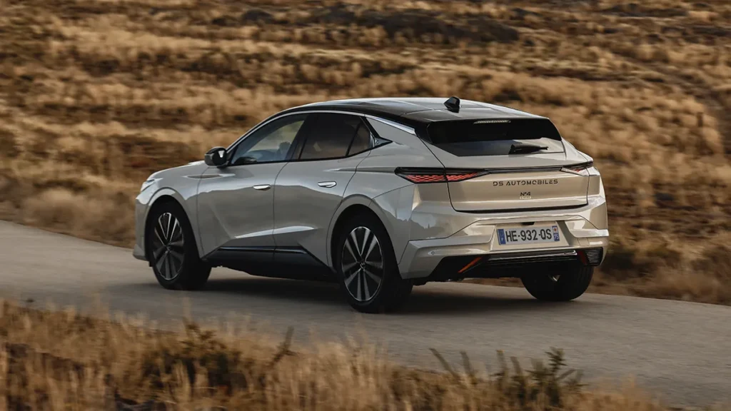 DS Automobiles DS 4 DS N°4