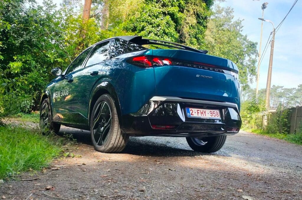 peugeot 3008 review en autotest