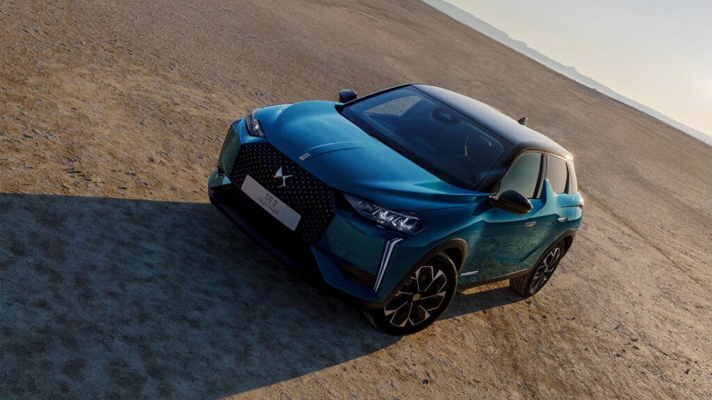 DS Automobiles collection Jules Verne DS3 DS4 DS7 DS8